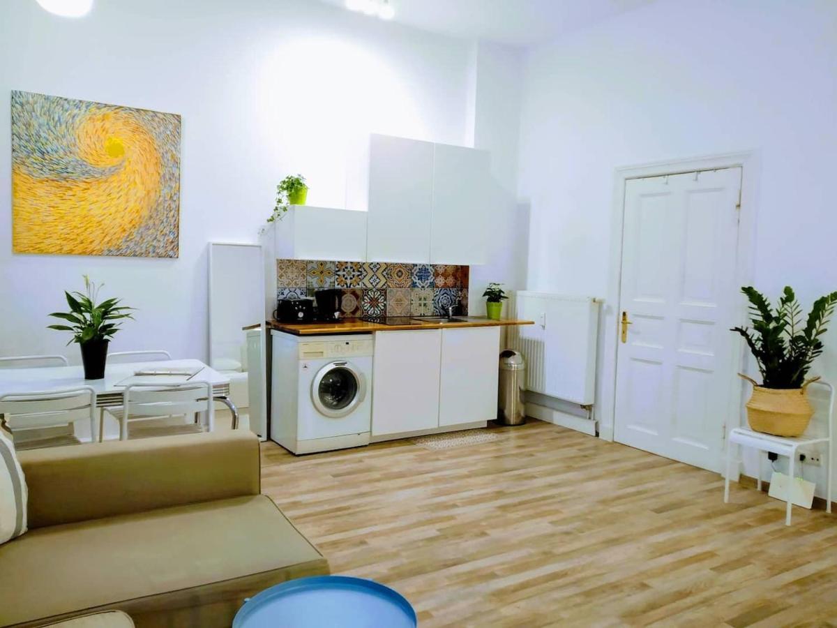 Cozy Studio In Friedrichshain, 4 Quiet Guests Only เบอร์ลิน ภายนอก รูปภาพ