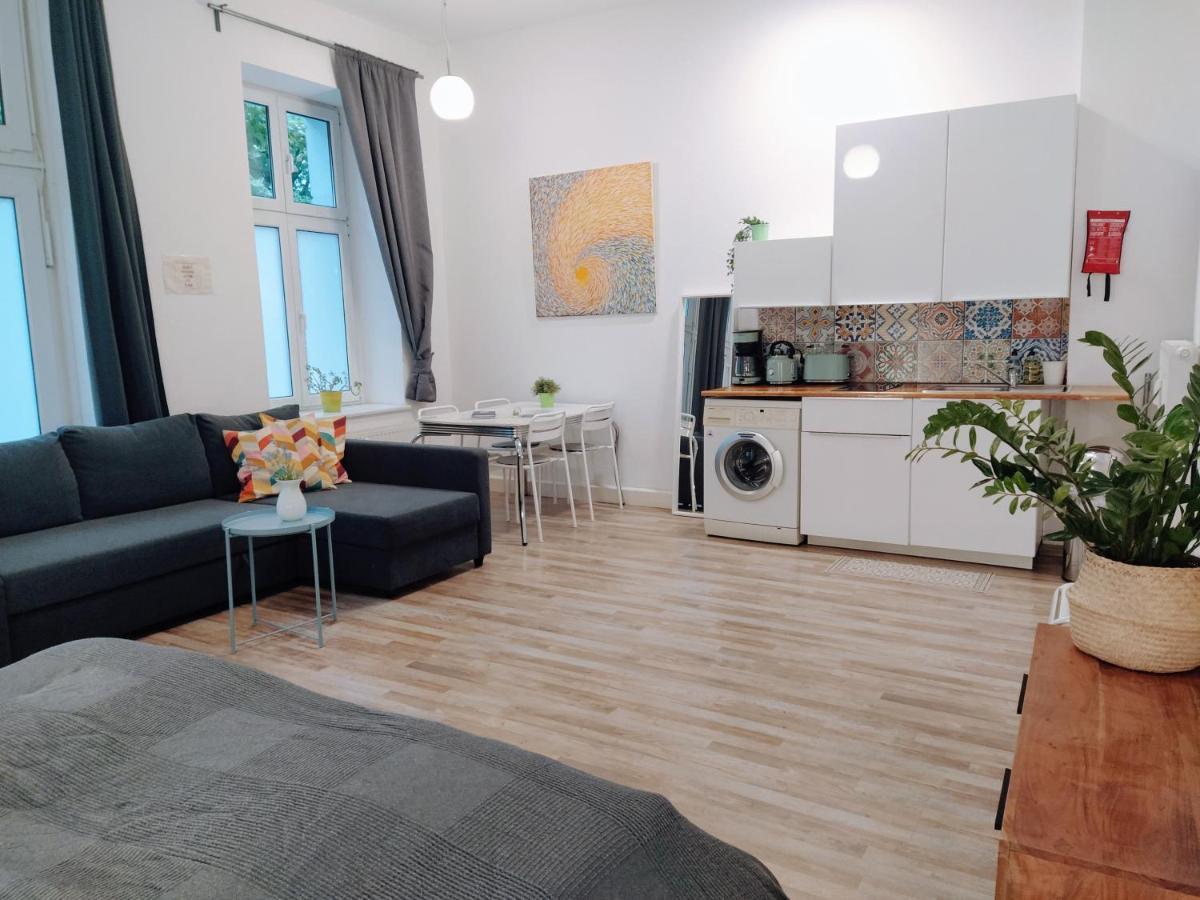 Cozy Studio In Friedrichshain, 4 Quiet Guests Only เบอร์ลิน ภายนอก รูปภาพ